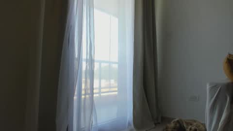 Snapshot of donnna19 chatting on February 10, 12:08 pm Donatella online show from February 10, 12:08 pm