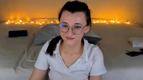 Snapshot of dorotty_ chatting on January 24, 2:18 am Your Dorotty online show from January 24, 2:18 am