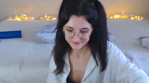 Snapshot of dorotty_ chatting on March 5, 4:02 am Your Dorotty online show from March 5, 4:02 am