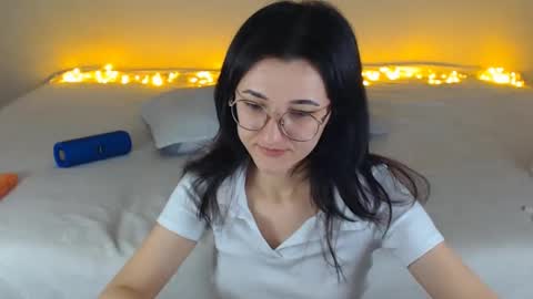 Snapshot of dorotty_ chatting on December 3, 11:51 pm Your Dorotty online show from December 3, 11:51 pm