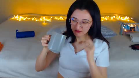 Snapshot of dorotty_ chatting on February 6, 1:16 am Your Dorotty online show from February 6, 1:16 am