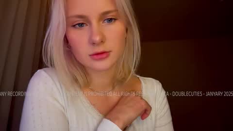 Lana  Eva  dont forget to give us a thumb up online show from January 10, 5:02 pm