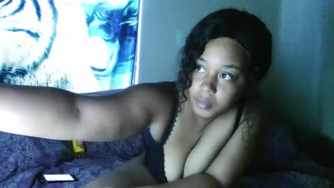 Snapshot of dove_love22 chatting on September 15, 8:10 pm dove_love22 online show from September 15, 8:10 pm