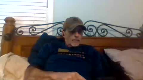 Snapshot of dowbo7777 chatting on September 20, 12:46 am dowbo online show from September 20, 12:46 am