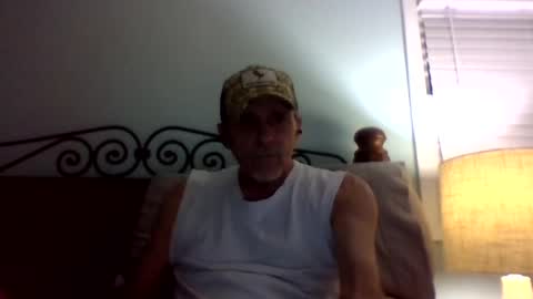 Snapshot of dowbo7777 chatting on February 4, 6:14 am dowbo online show from February 4, 6:14 am