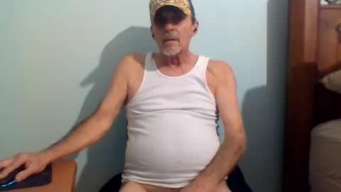 Snapshot of dowbo7777 chatting on February 9, 6:33 am dowbo online show from February 9, 6:33 am