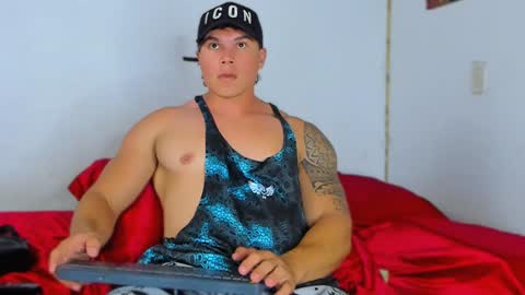Snapshot of drake_xion1 chatting on January 22, 2:04 am drake_xion1 online show from January 22, 2:04 am
