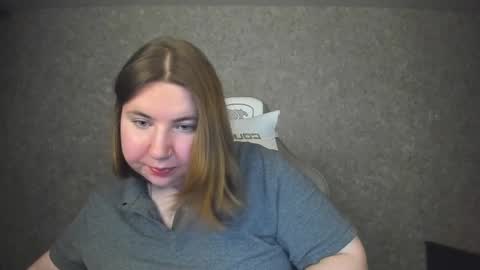 Snapshot of duchess_dafna chatting on December 20, 8:45 pm Duchess Dafna online show from December 20, 8:45 pm