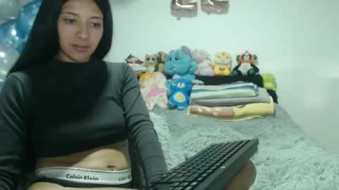 dulceisabellax online show from February 22, 10:31 pm