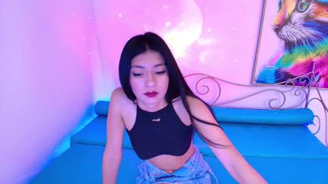 Dulce  online show from February 8, 4:25 pm