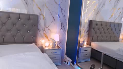 Abril Cruz online show from September 10, 7:59 pm
