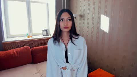 Dina online show from September 11, 1:12 pm
