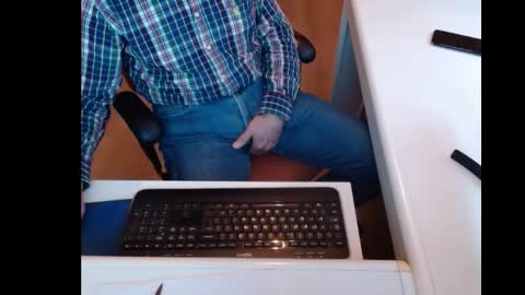 dutchpornking2 online show from March 1, 3:05 pm