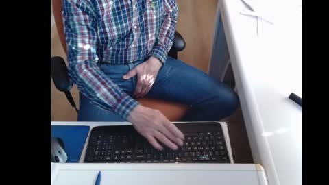 dutchpornking2 online show from February 2, 12:24 pm