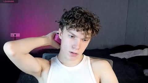 Snapshot of dylan__wilson chatting on September 17, 10:30 am Dylan online show from September 17, 10:30 am