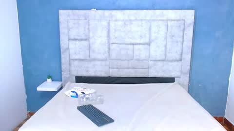 Eban  online show from December 5, 11:56 pm