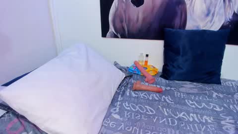 ebony_katterin online show from February 5, 10:11 pm