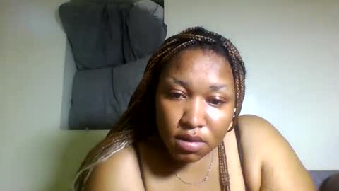 ebony_lattar online show from September 19, 1:04 pm