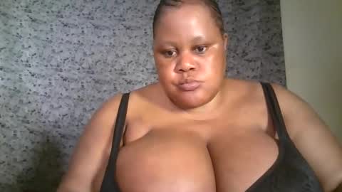 Snapshot of ebony_magixs chatting on September 19, 12:26 am ebony_magixs online show from September 19, 12:26 am