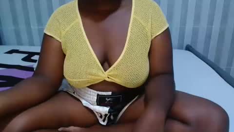 Snapshot of ebony_sabrina chatting on February 15, 7:16 am Sabrina online show from February 15, 7:16 am