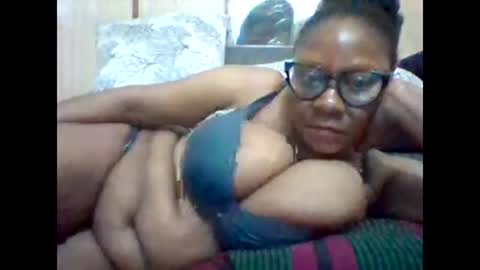 Snapshot of ebonybussy chatting on February 16, 8:32 am MAMITO online show from February 16, 8:32 am