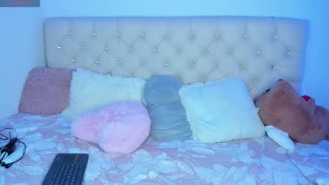 Snapshot of ebonygoddes03 chatting on March 5, 4:34 am Queen Ebony online show from March 5, 4:34 am