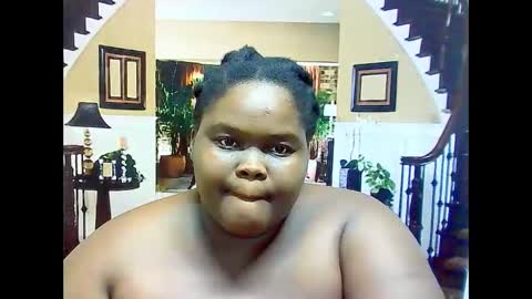 ebonyhotbuns4u2luv online show from March 8, 1:14 pm