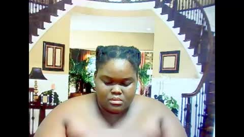 ebonyhotbuns4u2luv online show from February 23, 6:17 am