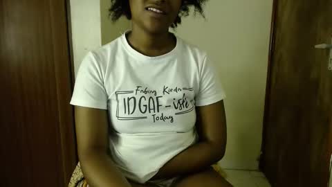 ebonylolo online show from December 10, 3:20 am