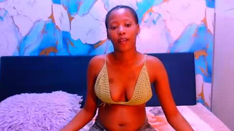 ebonypretty4u online show from September 16, 6:49 am