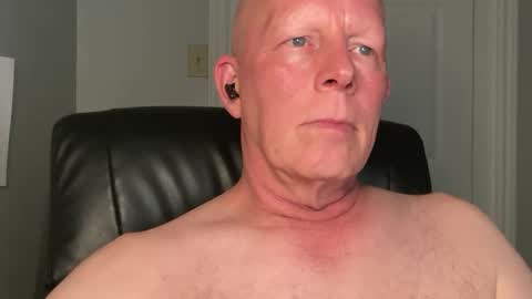 Snapshot of eddygl1968 chatting on September 16, 2:24 am Eddy online show from September 16, 2:24 am