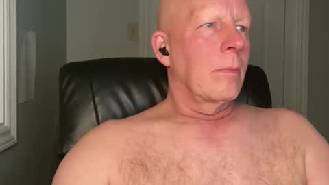 Snapshot of eddygl1968 chatting on March 10, 2:39 am Eddy online show from March 10, 2:39 am