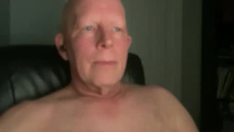Snapshot of eddygl1968 chatting on March 4, 3:00 am Eddy online show from March 4, 3:00 am