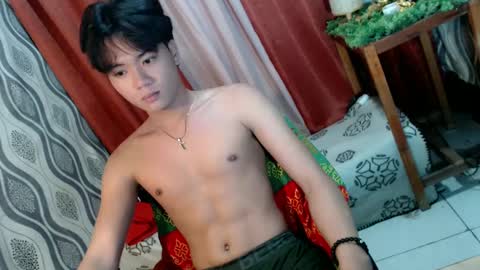 Snapshot of edelcum_xx chatting on February 10, 1:03 am edelcum_xx online show from February 10, 1:03 am
