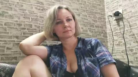 Snapshot of edithmanning chatting on January 24, 11:59 am edithmanning online show from January 24, 11:59 am