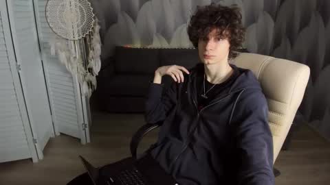 edvardblare online show from September 14, 5:36 pm