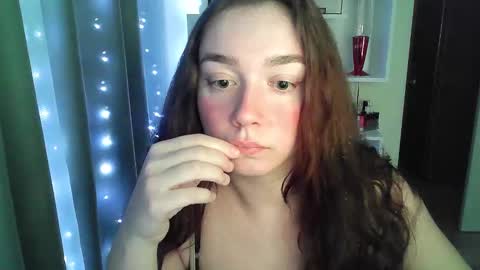 Snapshot of effie_balconii chatting on January 10, 3:06 pm effie_balconii online show from January 10, 3:06 pm