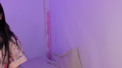 Snapshot of eimy_leny_ chatting on September 14, 2:25 am EIMY online show from September 14, 2:25 am