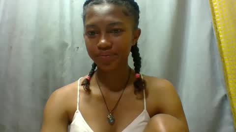 Snapshot of elaliealdy chatting on September 14, 6:37 am elaliealdy online show from September 14, 6:37 am