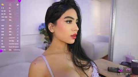 Snapshot of elasummeer chatting on February 27, 2:54 pm Elasummeer online show from February 27, 2:54 pm