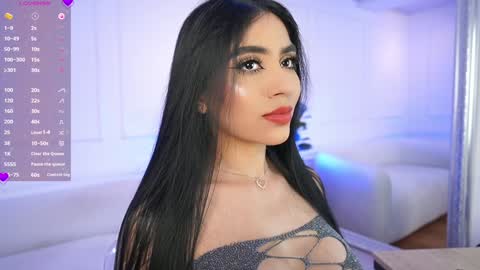 Snapshot of elasummeer chatting on February 6, 5:51 pm Elasummeer online show from February 6, 5:51 pm