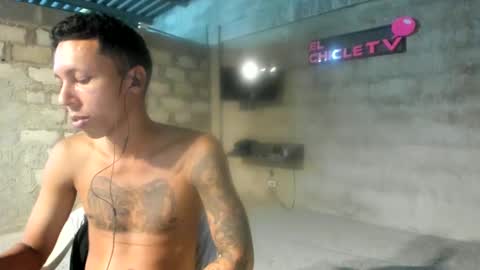 El CHICLE TV - SHOW online show from December 17, 5:51 am