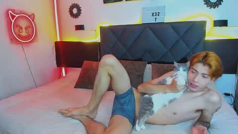 eliann_adam online show from January 24, 11:15 am