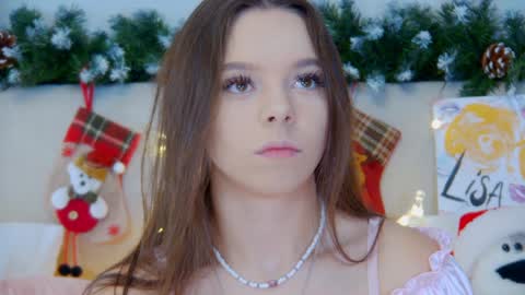 ElisabethDavis online show from December 14, 3:04 pm