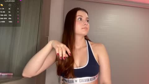 Snapshot of elisabethwillian chatting on February 22, 3:12 am Elisabet william online show from February 22, 3:12 am
