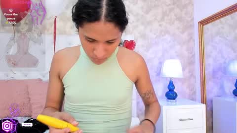 Snapshot of elizabet_taylor_ chatting on February 26, 11:00 am Elizabet Taylor online show from February 26, 11:00 am