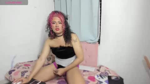 Snapshot of elizabeth_777 chatting on February 22, 12:49 am elizabeth_777 online show from February 22, 12:49 am