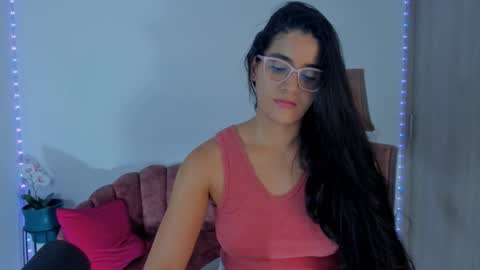 Eliza online show from December 6, 2:40 am