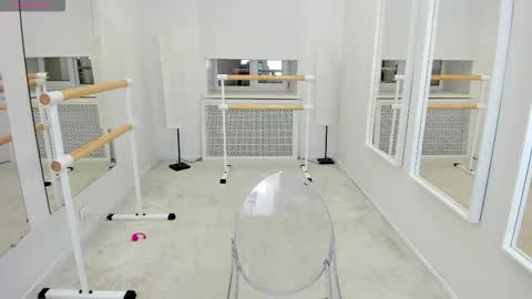 elizabethmad online show from September 10, 9:38 pm