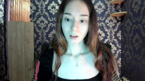 elizabethrice online show from February 15, 9:37 pm